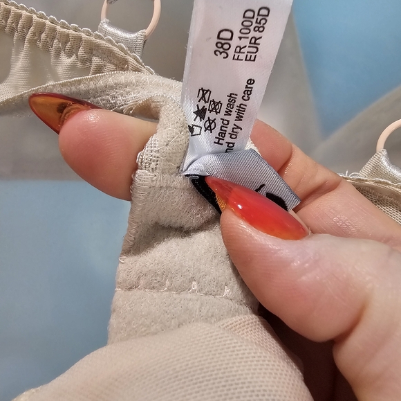 What Katie Did Iconic 1940's inspired silk escape map lingerie - Picture 10 of 10